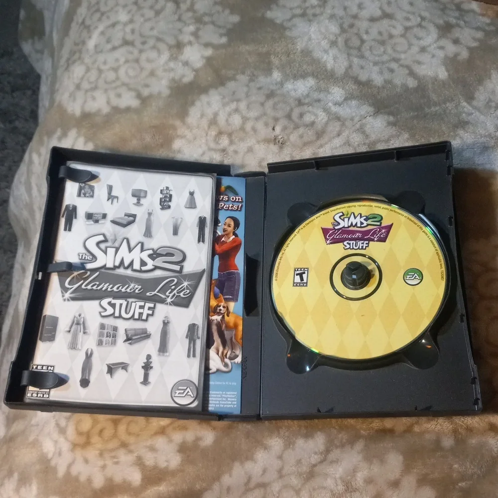 Lot 26 The Sims 2 stuff games